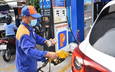 Giá xăng, dầu lại đồng loạt tăng từ 15h00 hôm nay (ngày 4/5)