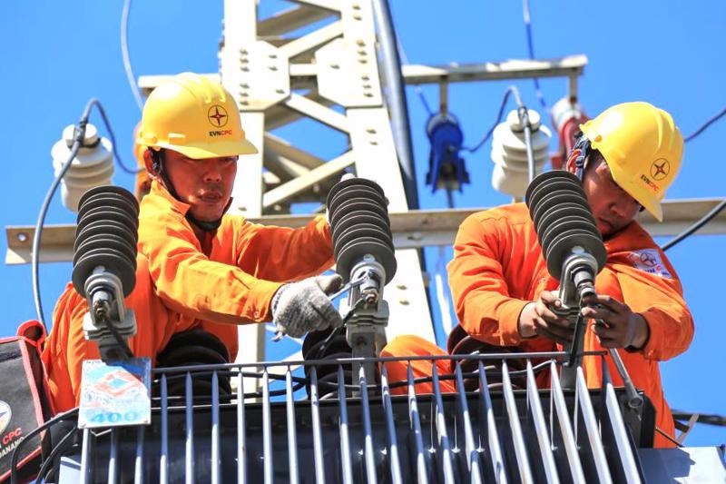Tăng 3% giá điện bán lẻ bình quân từ hôm nay