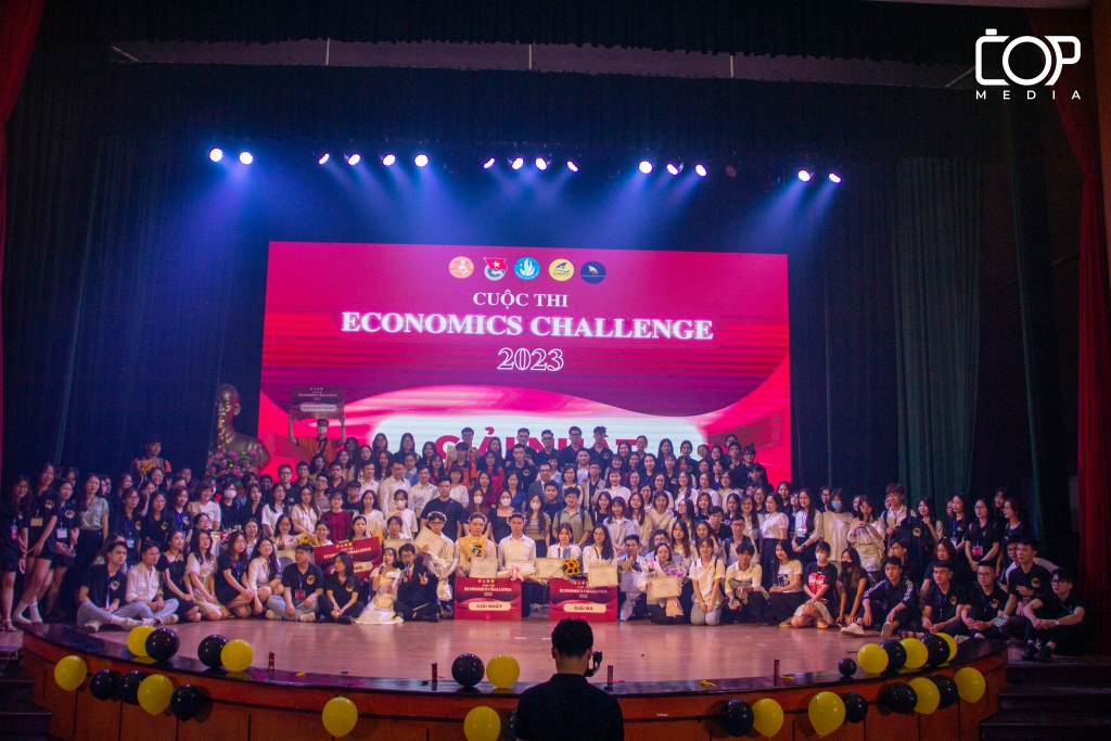 Economics Challenge 2023: Sân chơi của sinh viên đam mê kiến thức kinh tế Economics Challenge 2023: Sân chơi của sinh viên đam mê kiến thức kinh tế