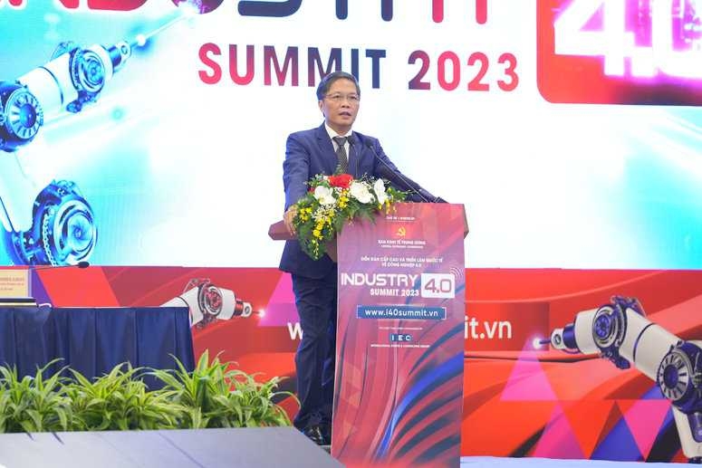 Chuyển đổi số là yêu cầu, nhiệm vụ cấp thiết của các cấp, các ngành... Chuyển đổi số là yêu cầu, nhiệm vụ cấp thiết của các cấp, các ngành...