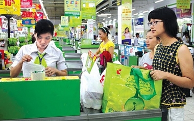 Tác động của sự quan tâm đến môi trường và chuẩn mực chủ quan đối với thái độ và hành vi mua sắm xanh tại TP. Hồ Chí Minh