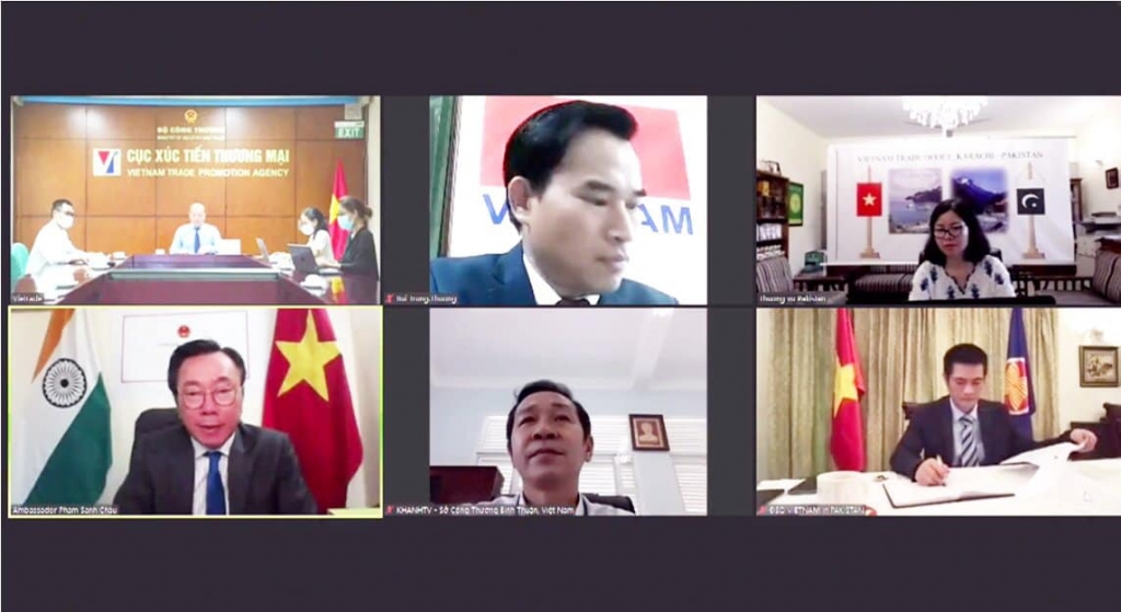 Phát triển vùng trồng thanh long chất lượng cao thay vì mở rộng diện tích Phát triển vùng trồng thanh long chất lượng cao thay vì mở rộng diện tích