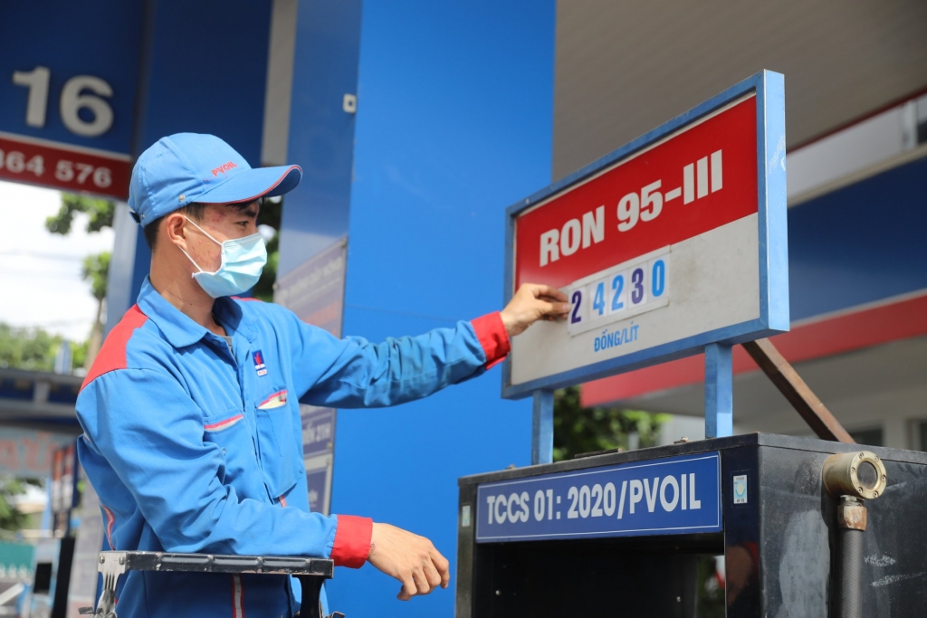 Giá dầu tăng nhẹ từ 15h chiều nay