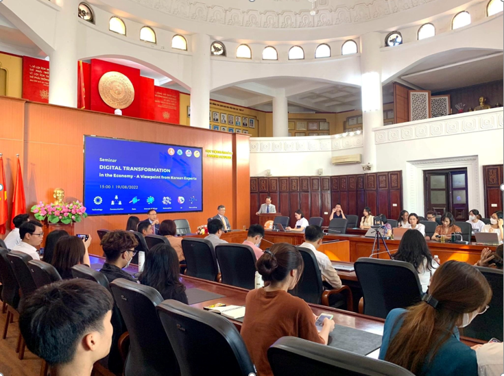 Nhân sự ngành quản lý kinh tế: Phát triển nghề nghiệp đáp ứng những yêu cầu mới của nền kinh tế Nhân sự ngành quản lý kinh tế: Phát triển nghề nghiệp đáp ứng những yêu cầu mới của nền kinh tế