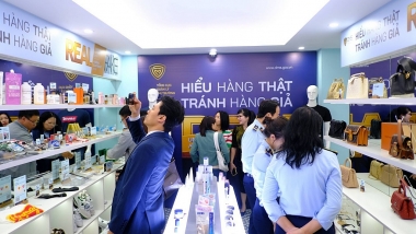 Nhức nhối vấn nạn hàng giả, hàng nhái